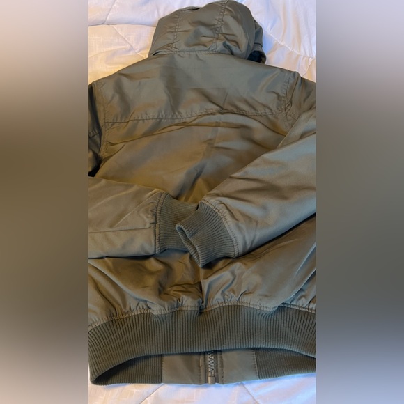 Winter Jacket - Picture 6 of 7